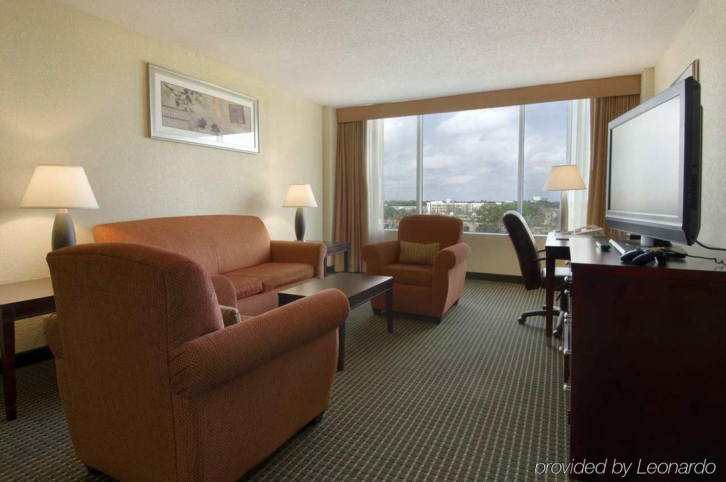 Doubletree By Hilton Lafayette Hotel Bilik gambar